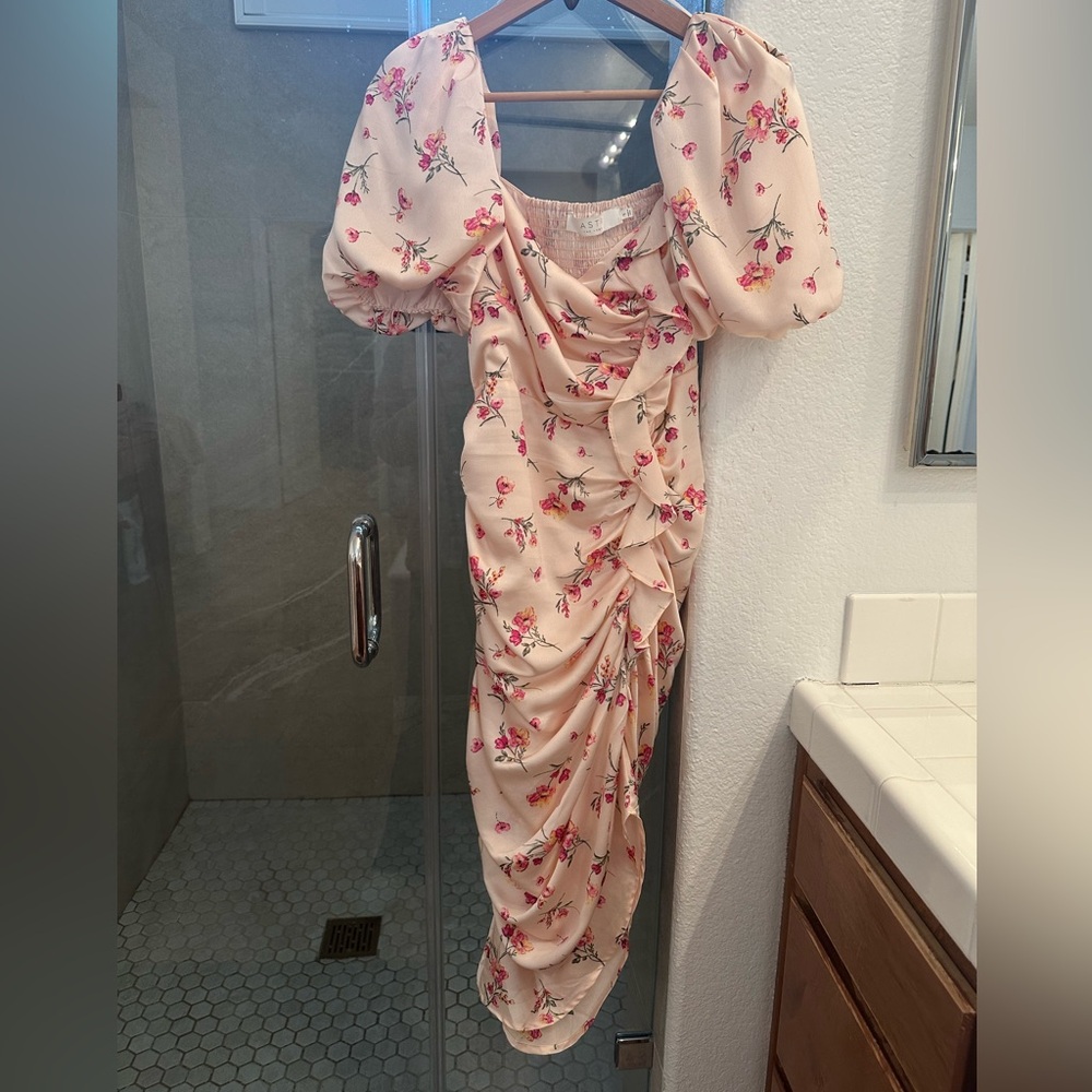 Astr Floral Ruched Long Sleeve Dress